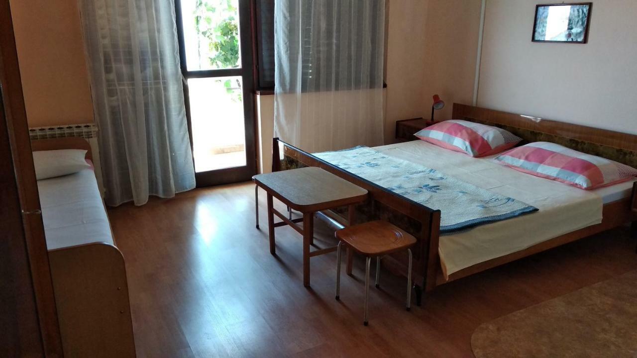 Apartment Ivo Veliko Brdo Makarska Esterno foto