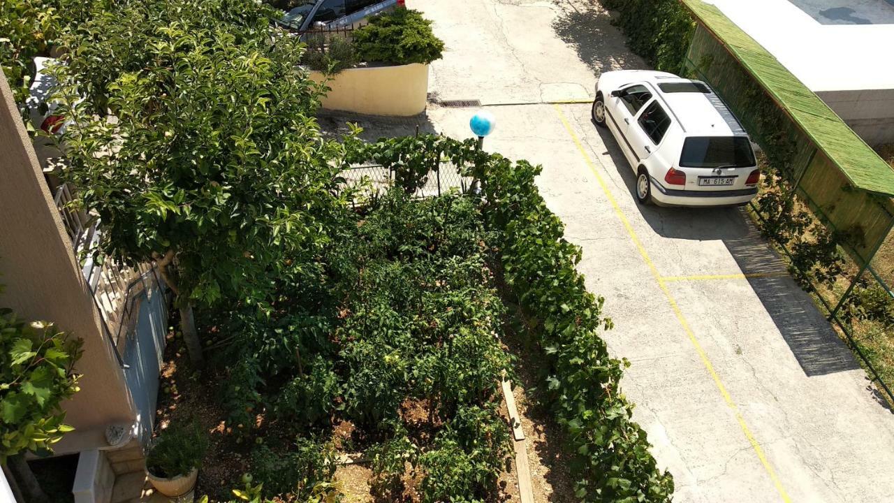 Apartment Ivo Veliko Brdo Makarska Esterno foto